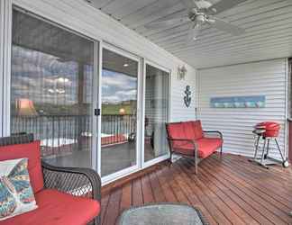 Others 2 'the Lake Escape w/ Balcony & Pool Access!