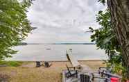 Lainnya 2 Lakefront Home With Beach, Deck & Fire Pit!