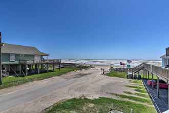 Others 4 Home w/ Ocean-view Deck & Bbq: Steps to the Beach!