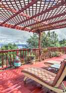 Imej utama Spacious Kelseyville Home w/ Large Lakefront Deck!