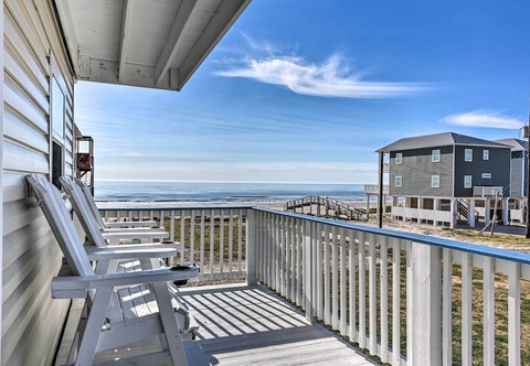 Others Family Surfside Beach Home - Just Steps to Shore!