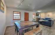 Others 7 Chic Studio w/ Grill - 25 Mins to Taos Ski Valley!