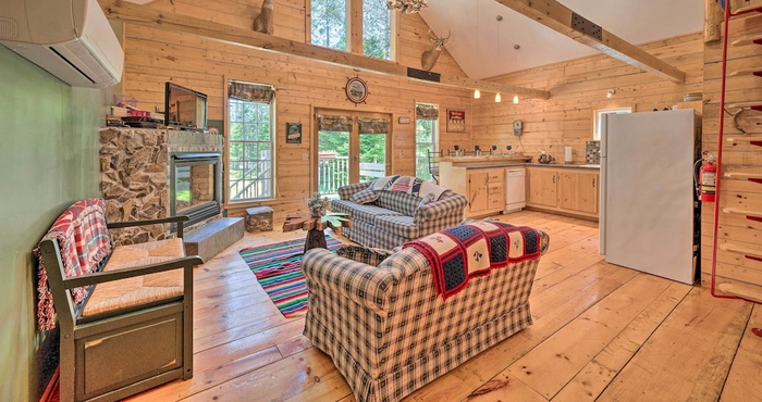 Others Cabin-inspired Home < 12 Mi to Sugarloaf Mtn!