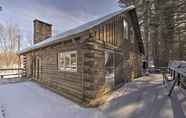 Lain-lain 3 Cabin: Private Hot Tub, Walk to Pats Peak Ski Area