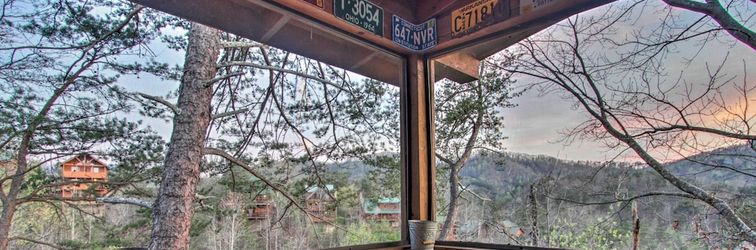 기타 Pigeon Forge Cabin w/ Hot Tub & Mountain Views!