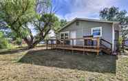 Others 4 Cozy House w/ Views, 1 Mi to Colorado River!