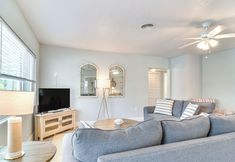 อื่นๆ 6 Easy Access to Beach: Canal-front Home w/ Pool