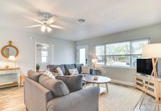 อื่นๆ 5 Easy Access to Beach: Canal-front Home w/ Pool