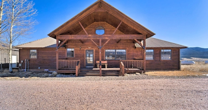 Others Hideaway w/ Sweeping Eagle Nest Lake Views!