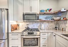 Others 4 Dog-friendly San Diego Home - 1 Mi to Ocean Beach