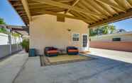 Others 4 Luxe Pasadena Casita w/ Fireplace & Grill