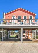 Imej utama Sunny Freeport Home w/ Deck & Ocean Views!