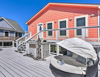 Others 2 Sunny Freeport Home w/ Deck & Ocean Views!