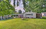 Others 4 Charming Updated Retreat Walk to Lake Stevens!
