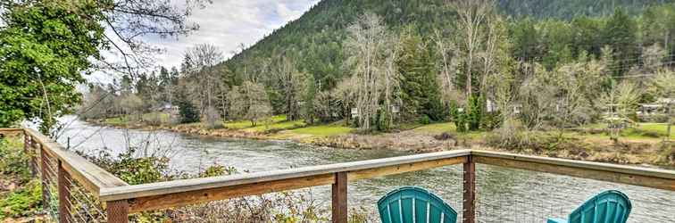 อื่นๆ Spacious Grants Pass Home w/ Hot Tub & Views!