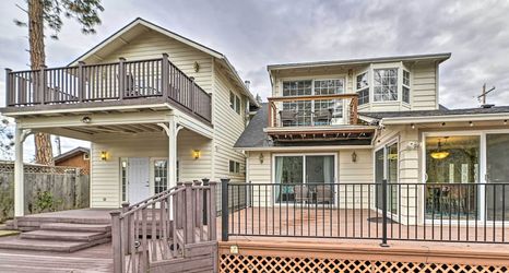 Others 2 Spacious Grants Pass Home w/ Hot Tub & Views!