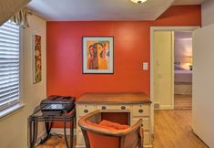 Others 2 Pet-friendly Whitefish Bay Getaway w/ Large Yard!