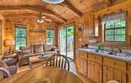 Lainnya 7 Quaint Log Cabin w/ Views Near West Jefferson