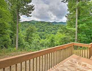 Lainnya 2 Quaint Log Cabin w/ Views Near West Jefferson