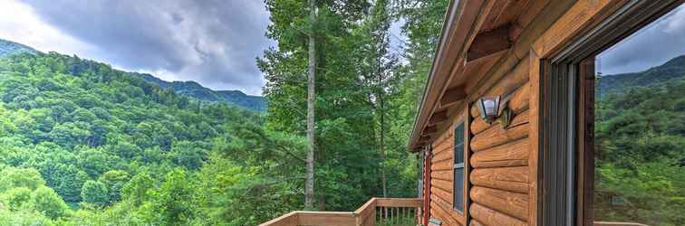 Lainnya Quaint Log Cabin w/ Views Near West Jefferson