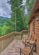 Imej utama Quaint Log Cabin w/ Views Near West Jefferson