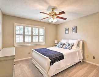 Others 2 Townhome w/ Pool Access, 20 Mi to Dtwn Charleston!