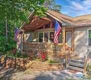 Others 5 Charming Getaway w/ Lake Cumberland Views!