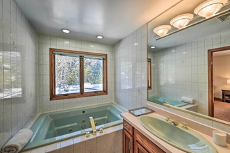 Others 4 Ultimate Mountain Home w/ Hot Tub!