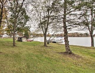 Others 2 Pet-friendly New Auburn Apt w/ On-site Lake!