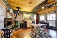 Lain-lain Cute Eureka Springs Vacation Rental With Fire Pit!