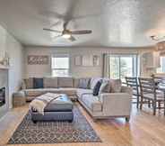 Lain-lain 5 Stunning Nampa Home Nearby Park w/ Fire Pit!