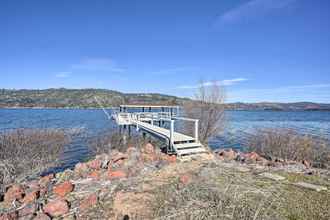 Others 4 Waterfront Clearlake Retreat w/ Dock & Kayaks