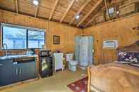 Others Waterfront Lake Dunlap Studio Cabin w/ Dock