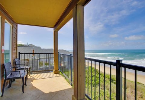 Others Oceanfront Oregon Retreat - Pool, Sauna & Patio!