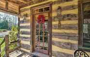 Others 2 Lovely Wooded Cabin With Numerous Trails On-site!