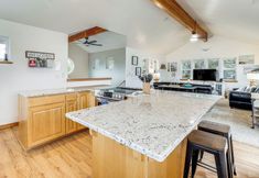 其他 5 Rockaway Beach Home w/ Hot Tub: 4 Blocks to Beach!