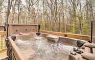 Others 7 Asheville Area Hideaway w/ Hot Tub + Deck!