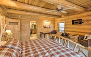 Lain-lain 4 Secluded, Luxury Lodge < 15 Mi to Boyne Mountain!