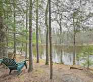 Others 5 Riverfront Lewiston Cabin w/ Stone Fireplace!