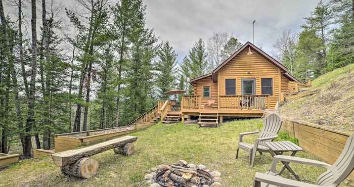 Others Riverfront Lewiston Cabin w/ Stone Fireplace!