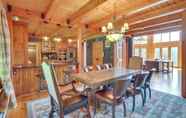 Others 6 Luxury Log Cabin w/ EV Charger & Mtn Views!