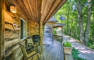 Khác 5 Cozy The Woodshop Cabin w/ Deck & Forest Views!