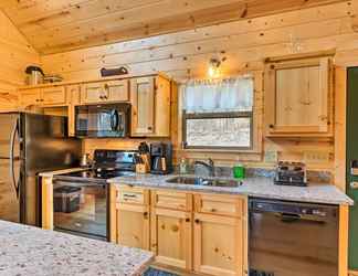 Others 2 Cozy Mtn Cabin: Spacious Deck & Forest Views!