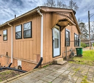 อื่นๆ 7 Little Rock Home w/ Yard ~ 6 Mi to Downtown