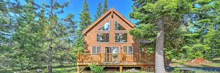 Others Bright Klamath Falls Cabin w/ Deck & Mtn Views!