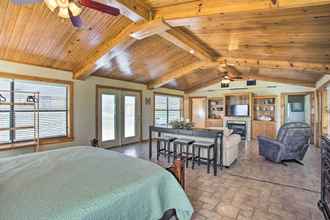 Others 4 Pet-friendly Efficiency Cottage w/ Pool!