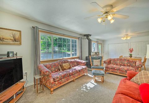 Lain-lain Caldwell Country Home on Quiet Acreage