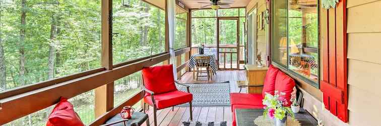 Others Quaint Murphy Cabin in Serene Wooded Setting!