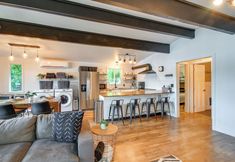 Others 6 Dreamy Wooded Cabin With Private Beach & Kayaks!