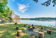 其他 2 Dreamy Wooded Cabin With Private Beach & Kayaks!